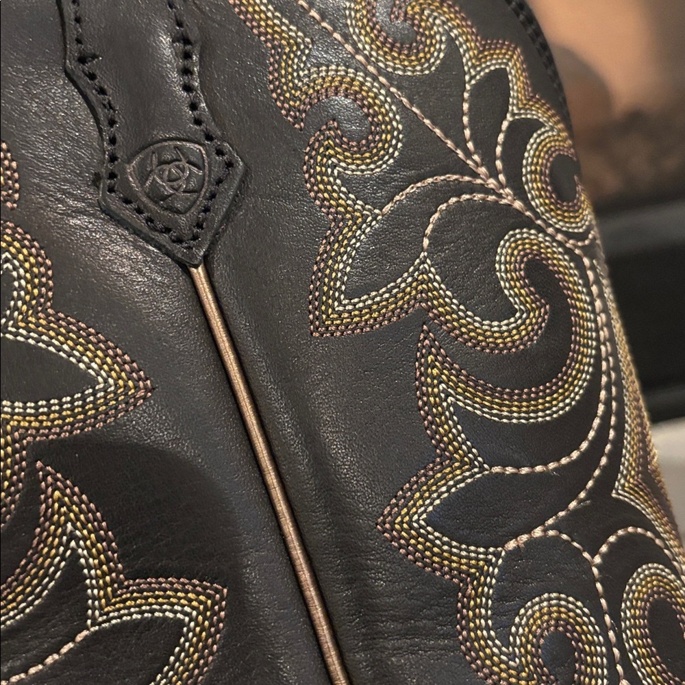 Ariat Round Up Square Toe Limousine Black 4LR technology,Duratread sole,stitch - Picture 6 of 14